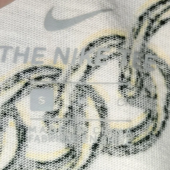 Nike crop top - Picture 3 of 4